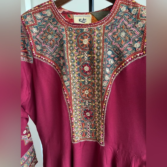 Ritu Kumar designer dress Chooridaar pant Anarkali  set burgundy M - Picture 8 of 9